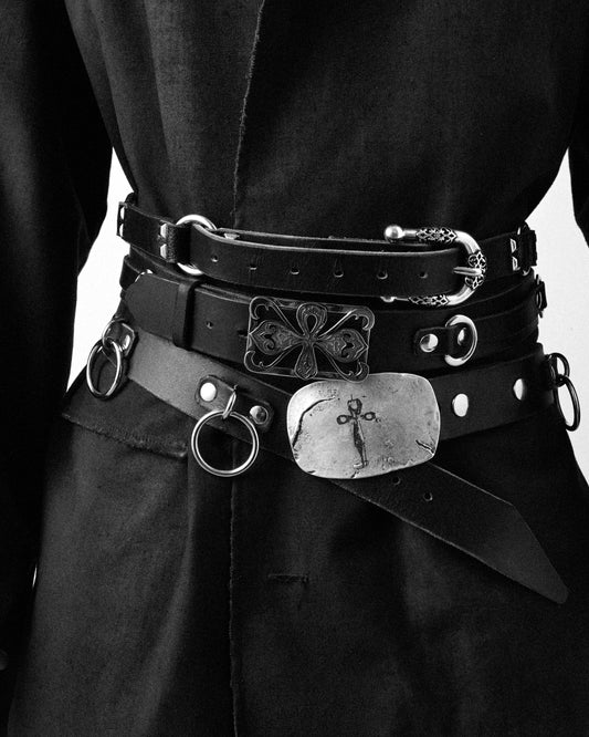 Ornate Horseshoe Buckle Belt